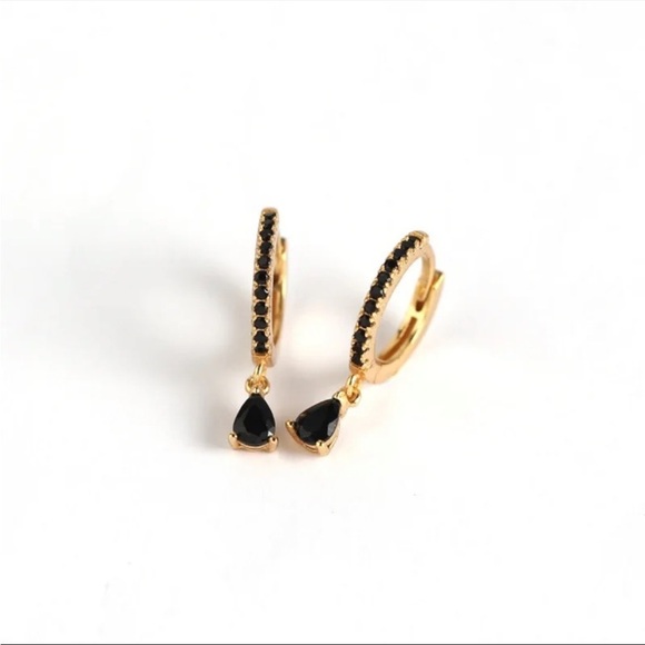 18K Gold Plated Tear Drop Small Hoop Earrings - Picture 3 of 9